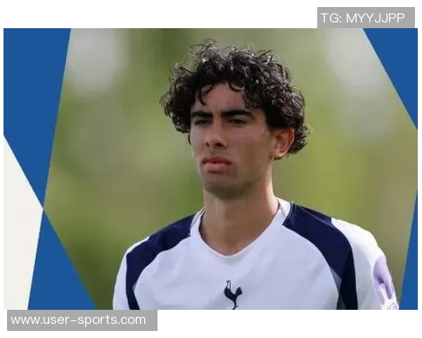 热刺宣布17岁中场巴内特正式签署首份职业合同开启职业生涯新篇章