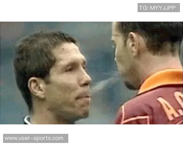 扎戈揭秘托蒂夜间打呼噜与梦话西蒙尼挑衅引发我吐口水事件真相