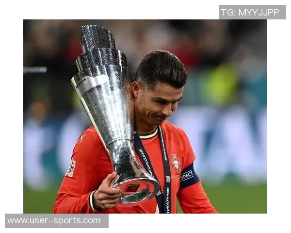 C罗领跑国家队历史射手榜梅西紧随其后差距明显